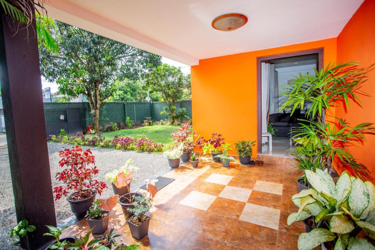 Anthuan Residence Negombo Exterior photo