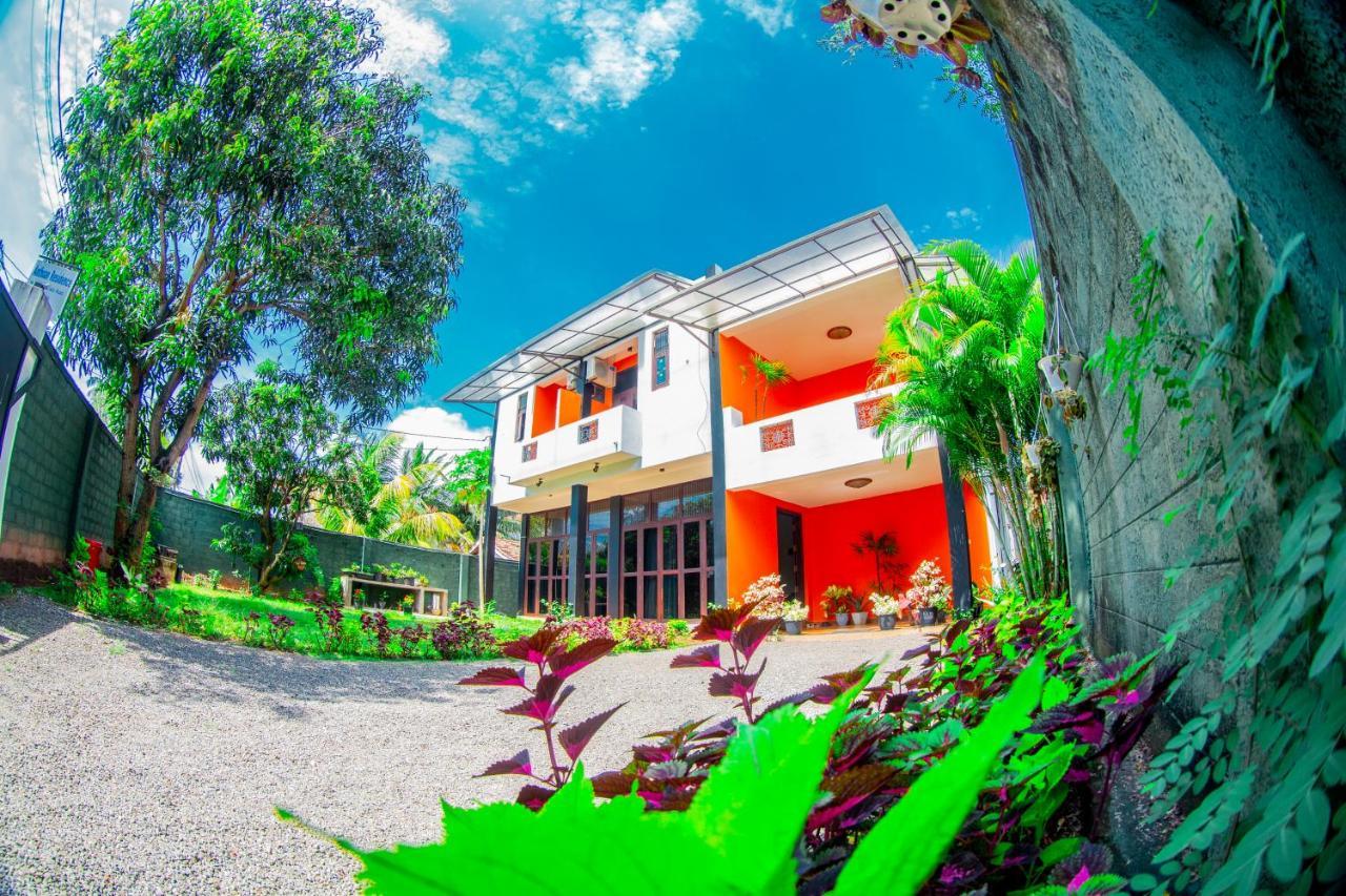 Anthuan Residence Negombo Exterior photo