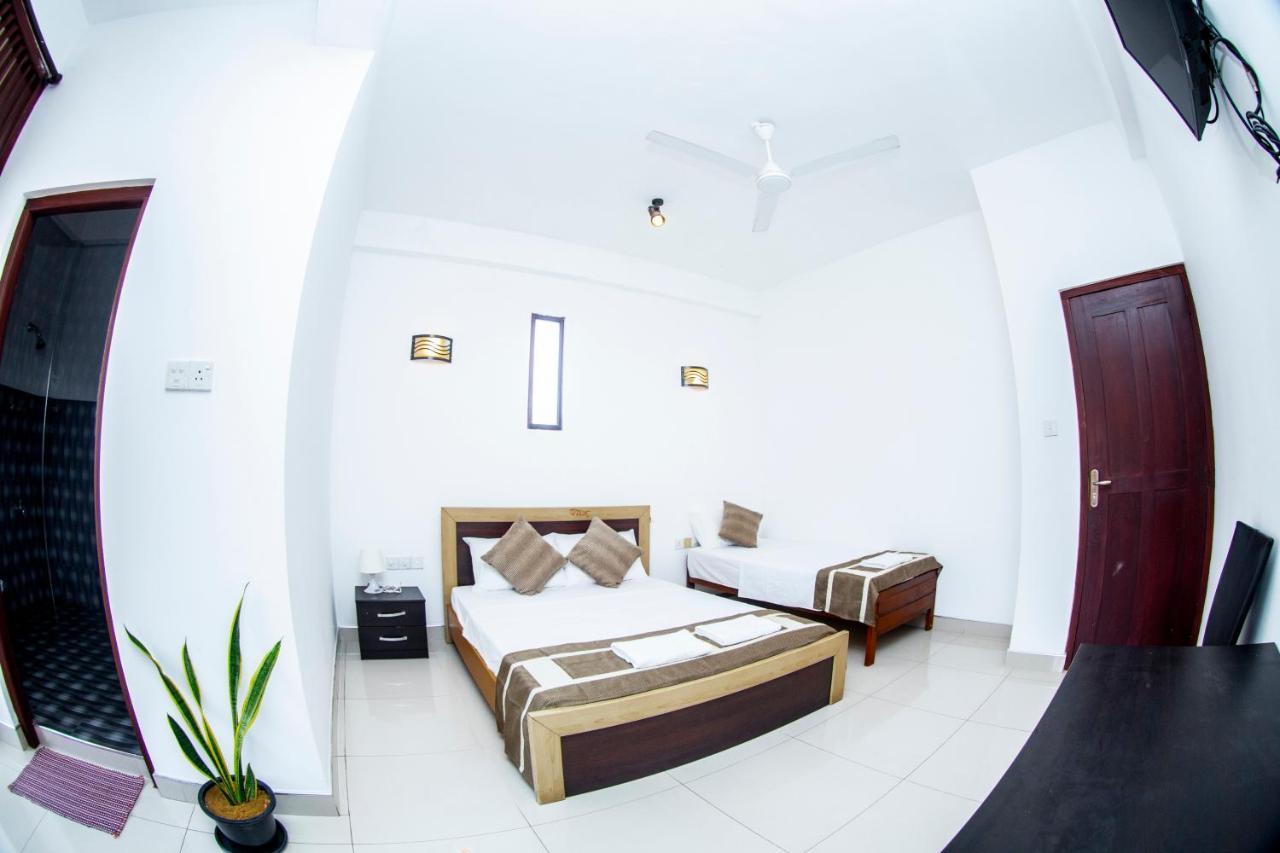 Anthuan Residence Negombo Exterior photo