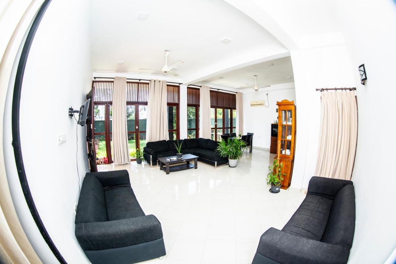 Anthuan Residence Negombo Exterior photo