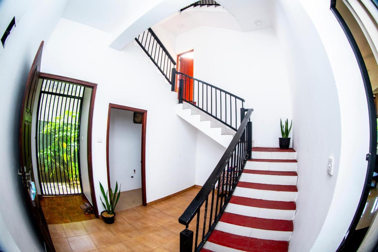 Anthuan Residence Negombo Exterior photo