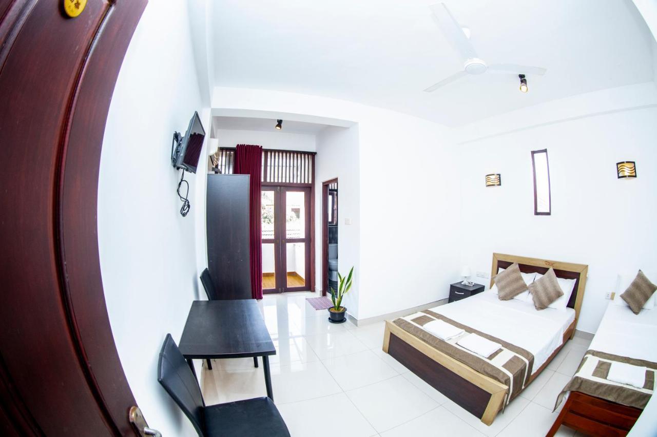 Anthuan Residence Negombo Exterior photo